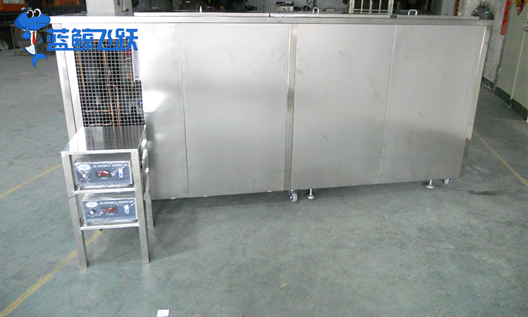 提升清洁效果：糖心TV官方网页为汽车雨刮器带来焕新体验