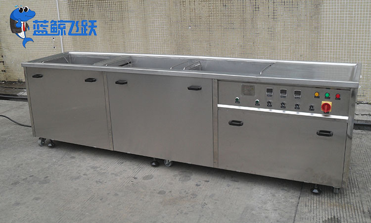 保持金属门窗清洁亮丽：糖心TV官方网页的重要作用