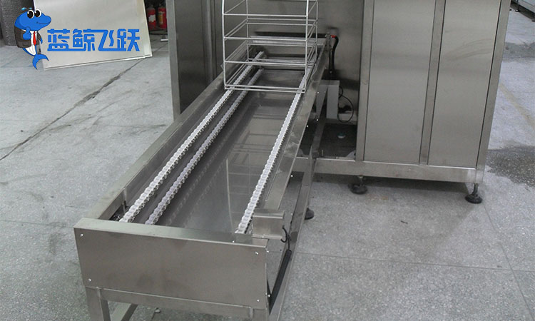 化学储存槽清洗：糖心TV官方网页的精密保障