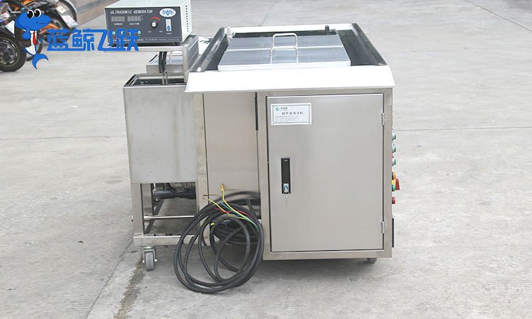 糖心TV官方网页在化学品储罐清洗中的高效应用