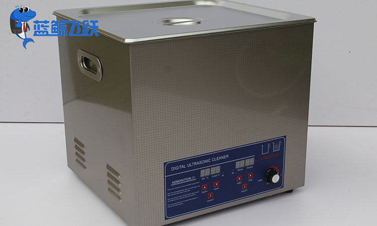 电子半导体器件清洗新纪元：超声波清洗技术的引领