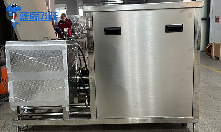 糖心TV官方网页清洗生蚝：效率与安全的完美结合