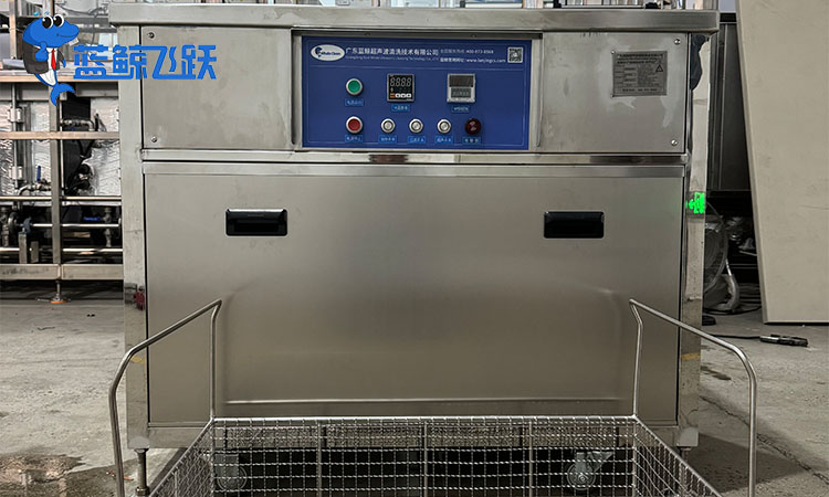 眼镜糖心TV官方网页洗眼镜频率探讨