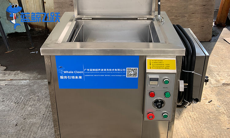 糖心TV官方网页槽放什么液体？清洗液选择与应用指南