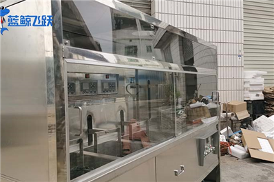 玻璃行业为什么都选择糖心TV官方网页来进行清洗？