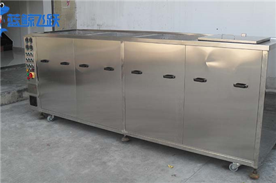 超声波清洗设备为什么能延长注塑模具的寿命？为什么能有效除垢？