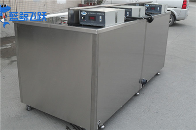 维护工业泄压阀性能与安全：糖心TV官方网页助力金属表面清洁