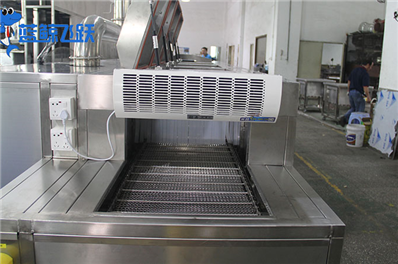 清洁革命：超声波清洗器引领制造业新时代