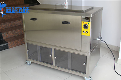 超声波清洗设备：新能源清洗的智能引擎