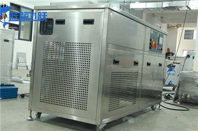 半自动糖心TV官方网页：现代工业清洗的高效解决方案